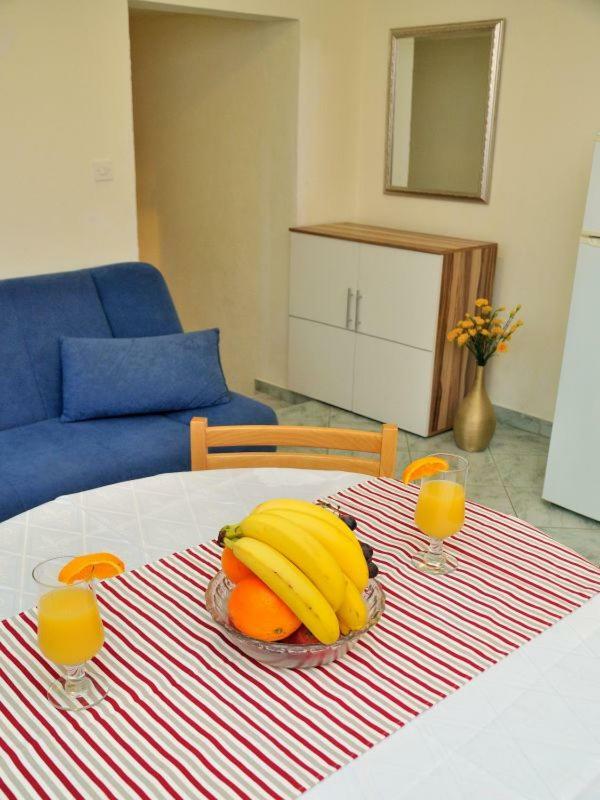 Apartments Mira โรกอซนิซา ภายนอก รูปภาพ