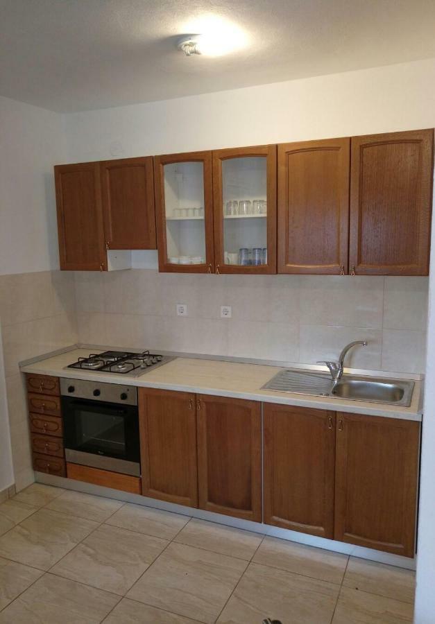 Apartments Mira โรกอซนิซา ภายนอก รูปภาพ