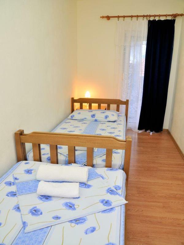 Apartments Mira โรกอซนิซา ภายนอก รูปภาพ