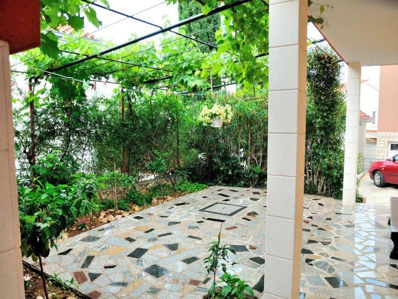 Apartments Mira โรกอซนิซา ภายนอก รูปภาพ