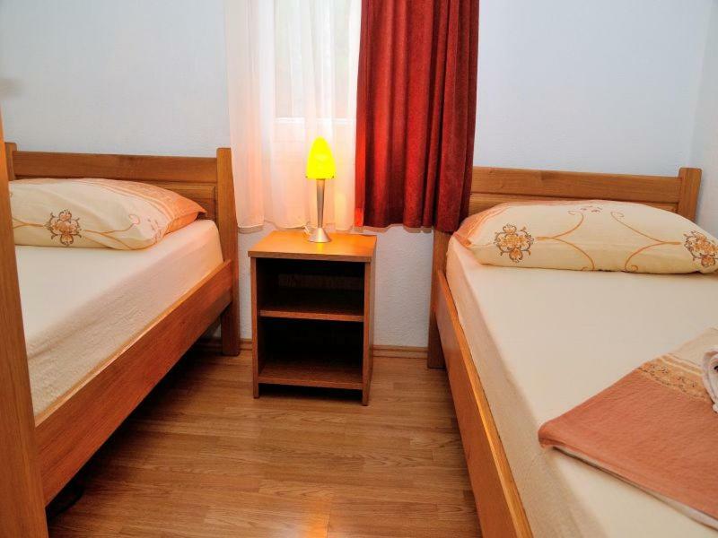 Apartments Mira โรกอซนิซา ภายนอก รูปภาพ